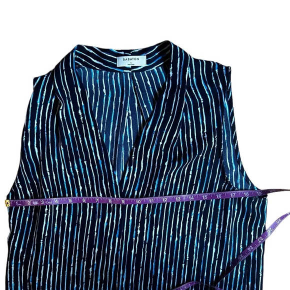 Aritzia Babaton Sleeveless Blue Striped Blouse Women’s Size Large V Neck EUC - Picture 4 of 8